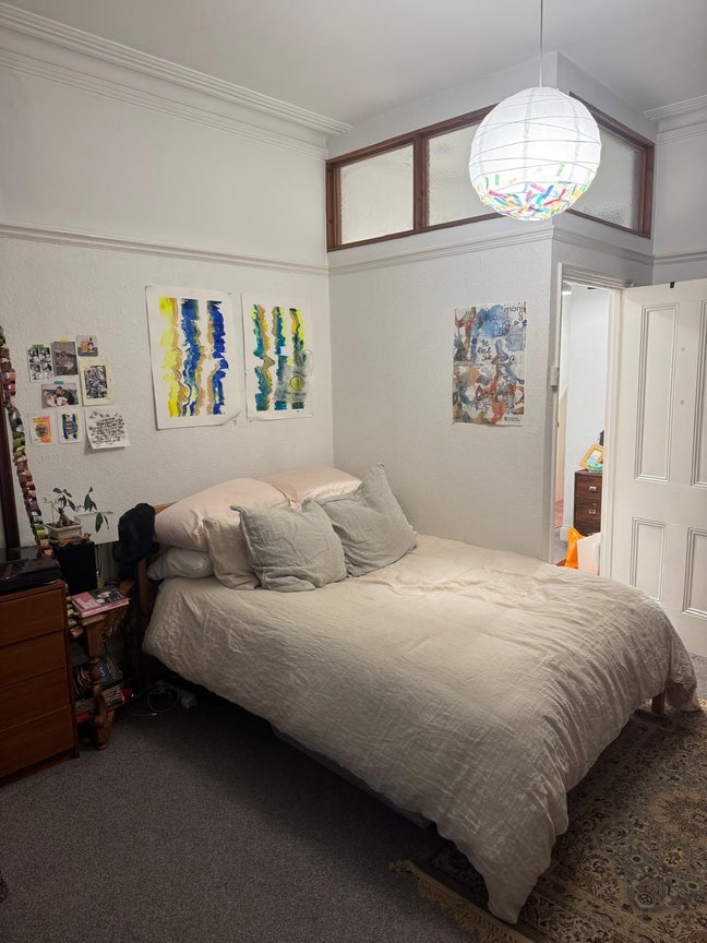 Double room in totterdown  Main Photo