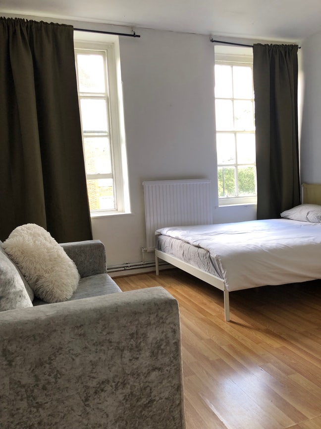 *Large Double Room in St John’S Wood  Main Photo