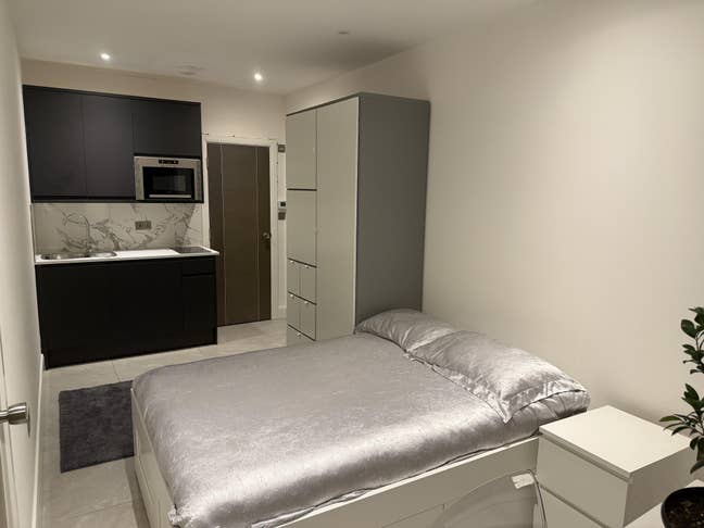 Luxury Studio Main Photo