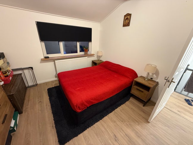 Unique quiet house in the park! Main Photo