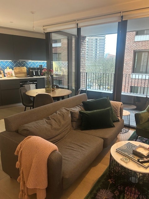 Short-Term Sublet for Double Room in Hoxton Main Photo