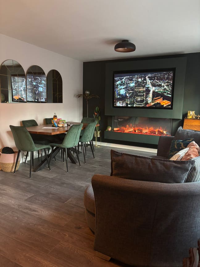 Stylish Fully Furnished 1-Bed with Private Garden  Main Photo