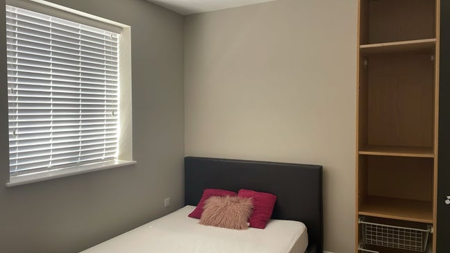 Ensuite close to Arnos Grove Station Main Photo