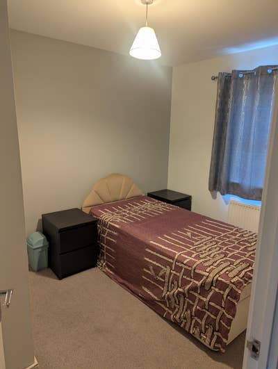 I'm looking for a house mate woman or man  Main Photo