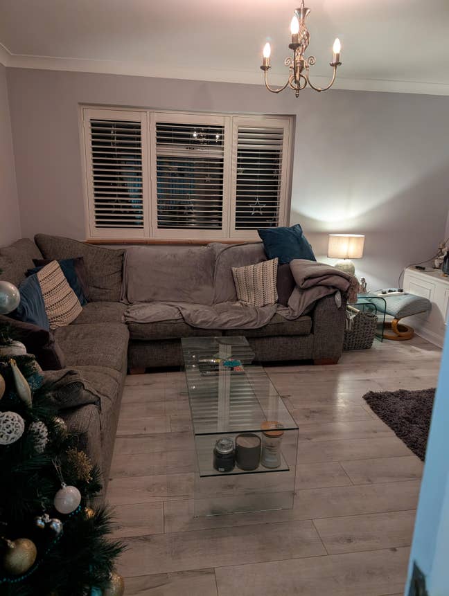 Lovely small room  Main Photo