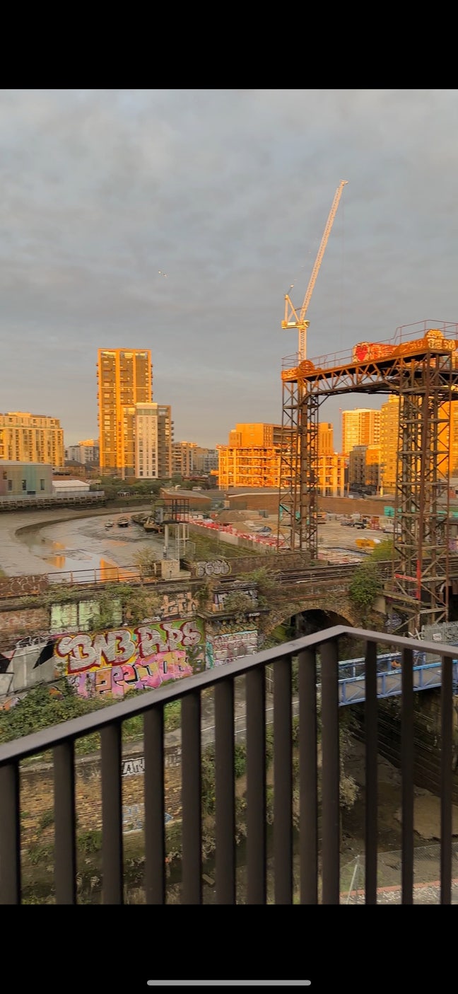 Modern double room + private balcony - new build Main Photo