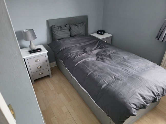 Small single room  Main Photo