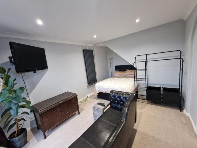 Premium Double Room + Private Dining Area Main Photo