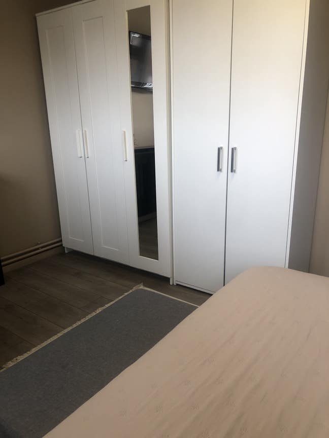 Modern well presented good size double room  Main Photo