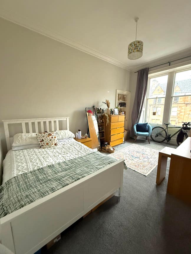 Lovely double bedroom in Marchmont  Main Photo