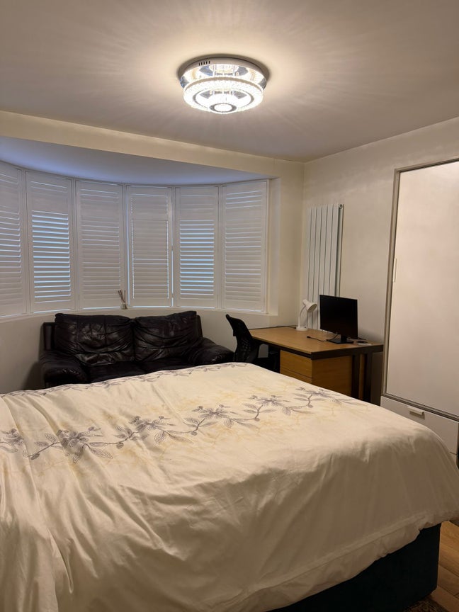 Room to let in sharing house  Main Photo