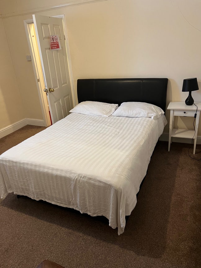 Double Room available in Birmingham Main Photo