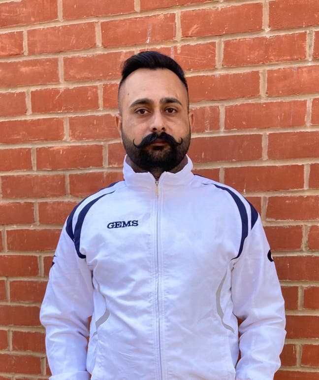 I need room or 1 flat Main Photo