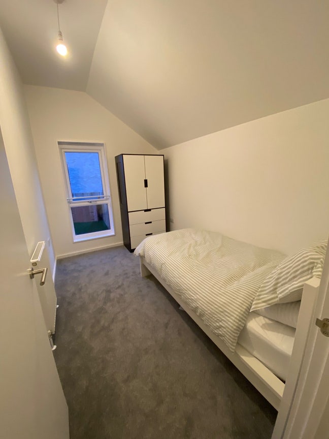 Modern New Build | Furnished Room | All Bills Incl Main Photo