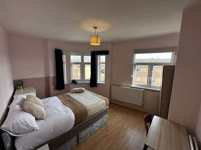 DBL Room in Friendly Flatshare near Surrey Quays Main Photo