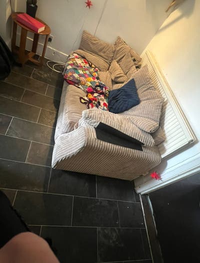  1 Spacious double room 2min Walk from Station E5 Main Photo