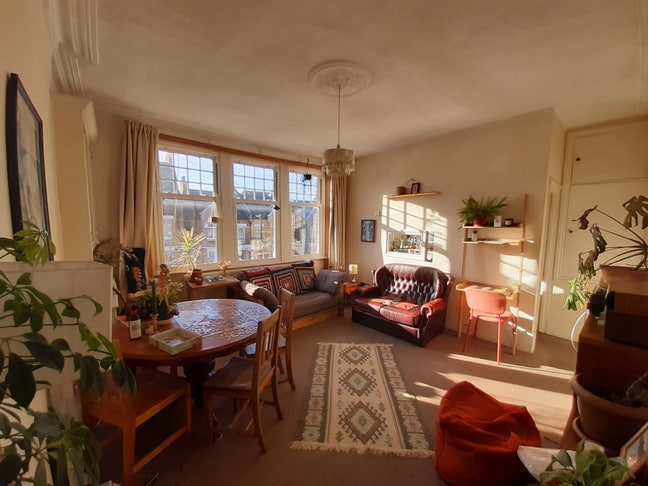 Room in 2 bed flat in Streatham Main Photo