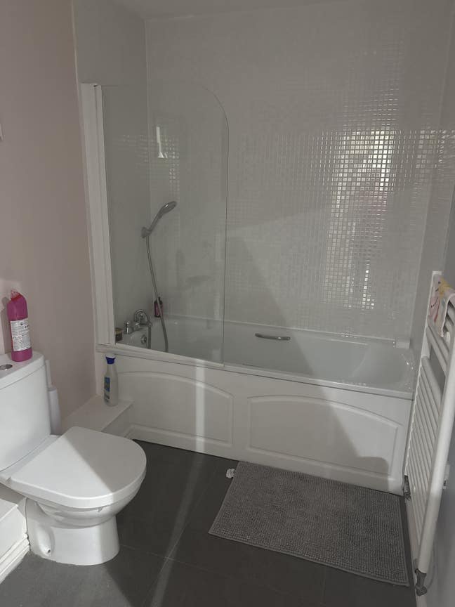 Room for rent  Main Photo