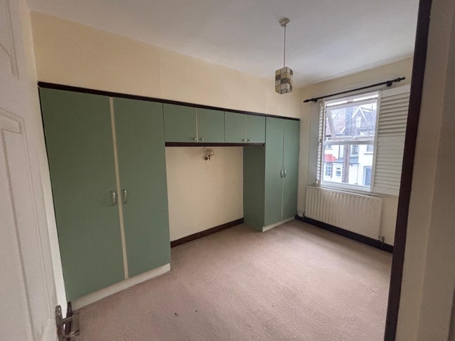 Double Room in Beautiful, Peaceful Home Main Photo