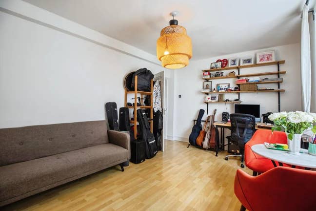 1-Bed Flat | Short-Term Let | Clapham Common Main Photo