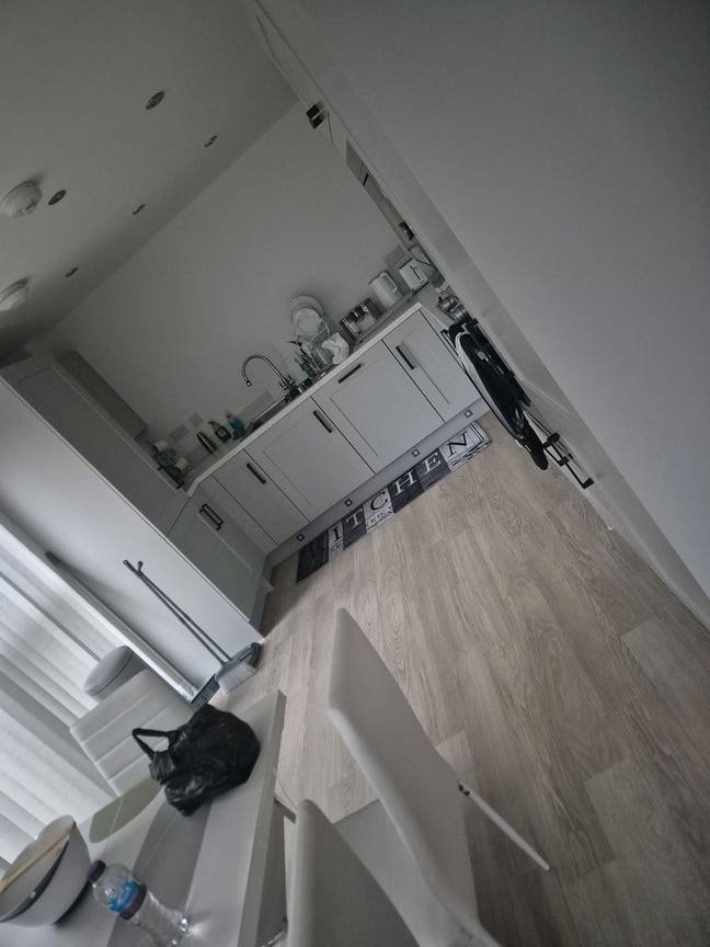 2 Floor Detached House,  Room to Rent Main Photo