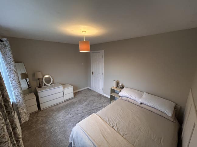 Room in Ravenhill - opposite ormeau park Main Photo