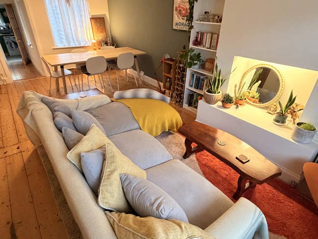 Bedminster (BS3) Whole House – 2 Doubles + Office  Main Photo