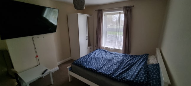 Large room  Main Photo