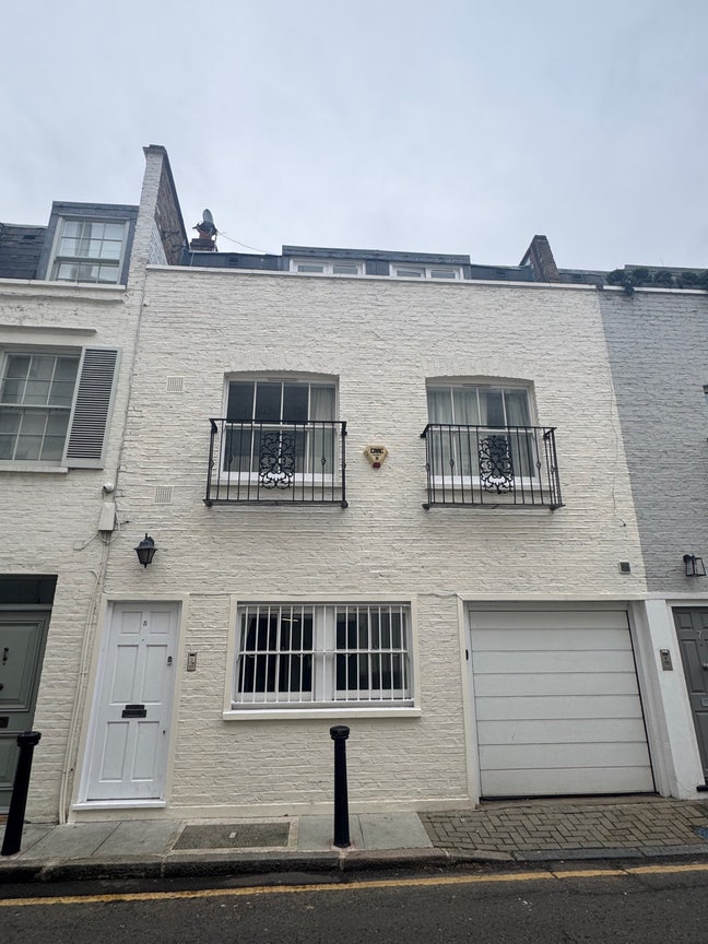 Furnished 3 Bed Mews House in South Kensington  Main Photo