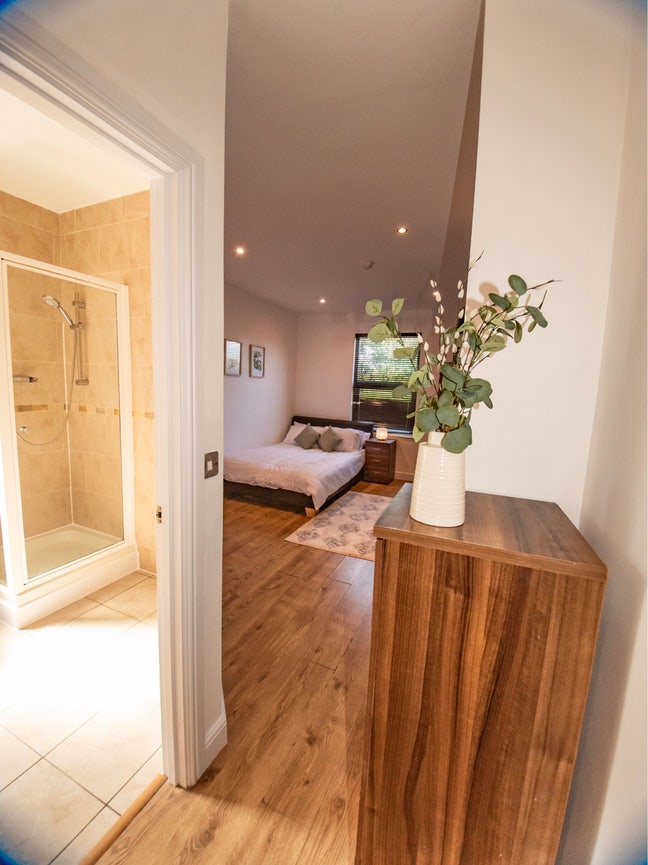 ⭐️ Low Deposits ⭐️ Luxury En-Suite Double Rooms Main Photo