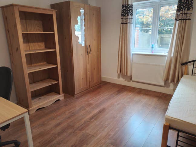 Double Room near Burgess Hill railway station Main Photo