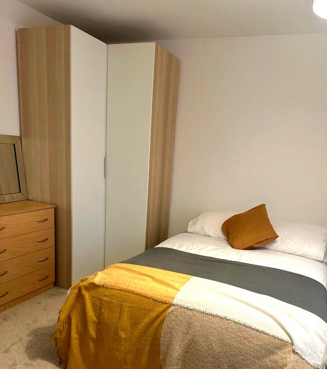 Large double room Main Photo