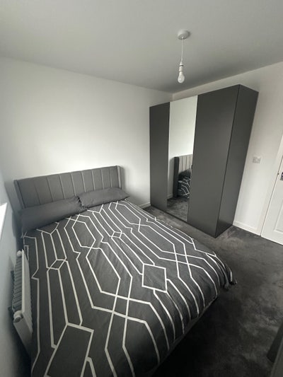 1 Double Room available - Bills included Main Photo