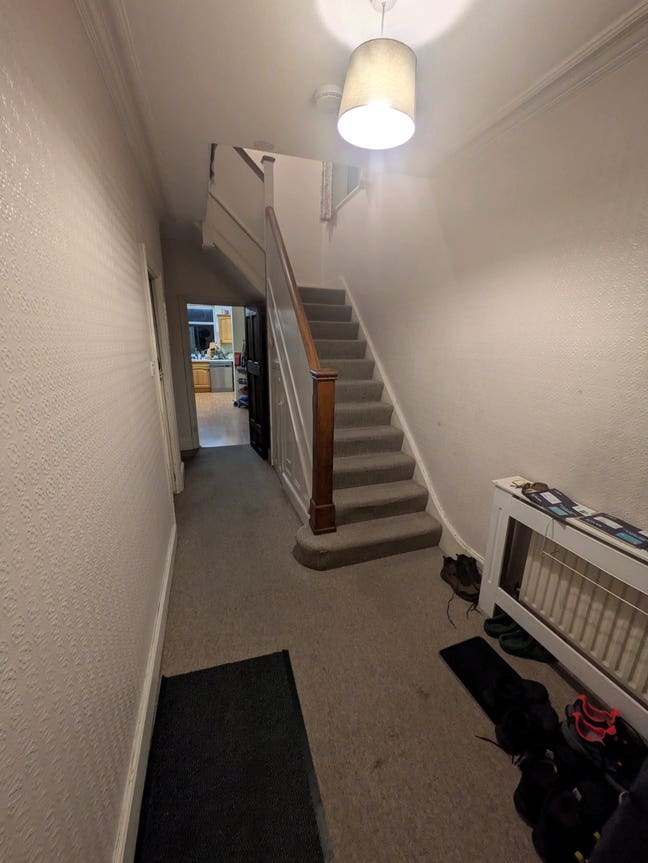 Single room/double bed in big house with Garden Main Photo