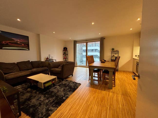 En-Suite Room in the heart of Clapham Old Town Main Photo