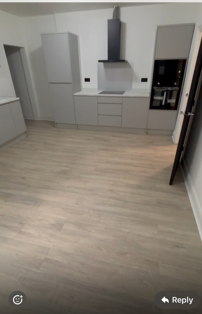 Stunning 2 bed with garden Main Photo