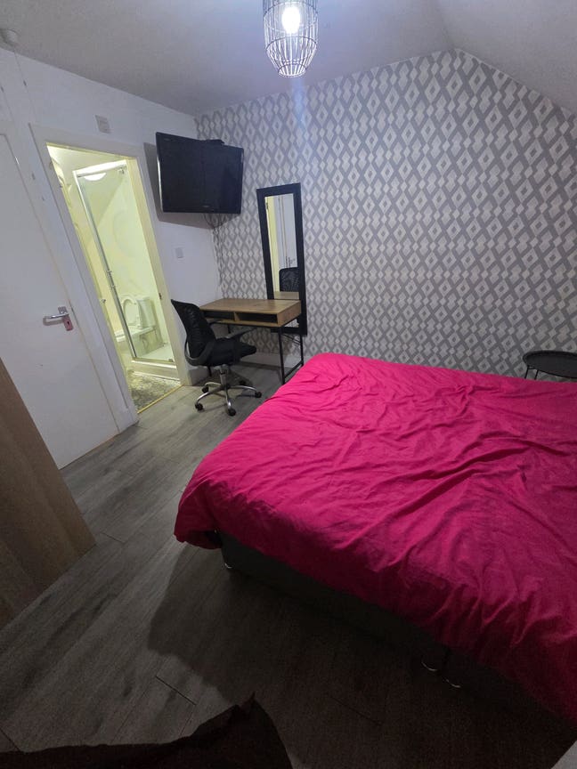 Double en suit room in Levenshulme  Main Photo