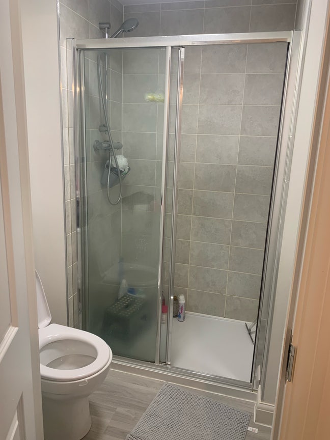 Room for rent Main Photo