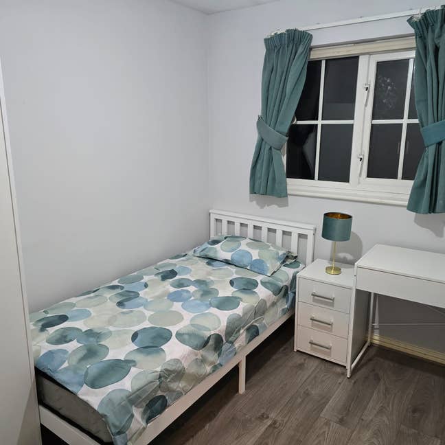 Stylish Newly Decorated Room + Private Bathroom Main Photo