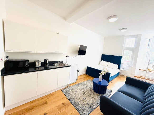 Studio Flat 2 Available Official Announcement Main Photo