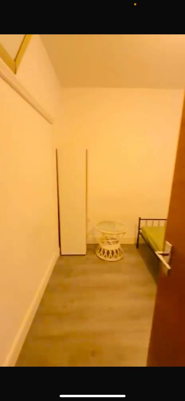 House available in Forest gate Prime Location Main Photo