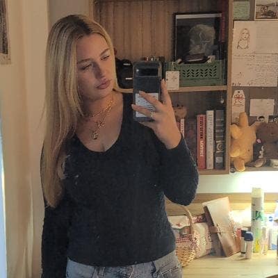 Student Looking for Room Main Photo