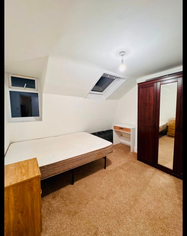 Double Room -Lewisham Main Photo