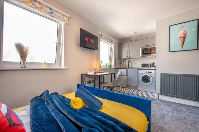 Impressive Studio 😍 Quiet 🤫Outside Town Main Photo