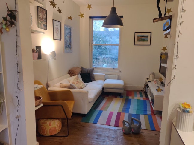 Friendly large house looking for two new housemate Main Photo