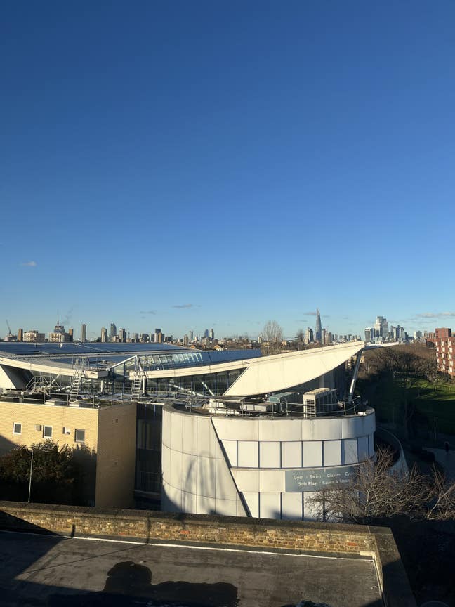 2 Bedroom flat Peckham high street Main Photo
