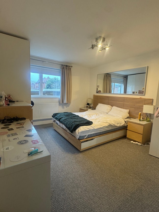 Gorgeous double en-suite room in middle of Clapham Main Photo