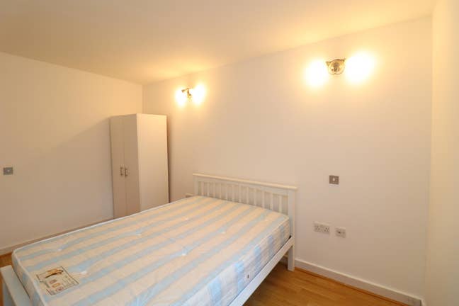 North Greenwich - Double Room - Available!!! Main Photo