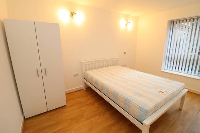 North Greenwich - Double Room - Available!!! Main Photo