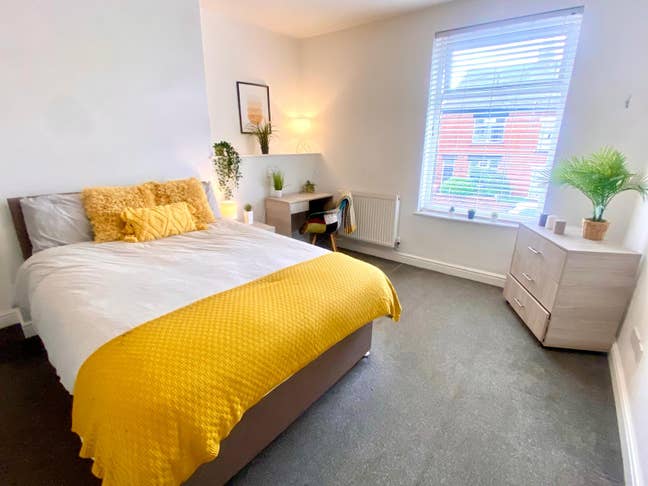 💼Work, Live, Relax – Pro House Share | Chadderton Main Photo